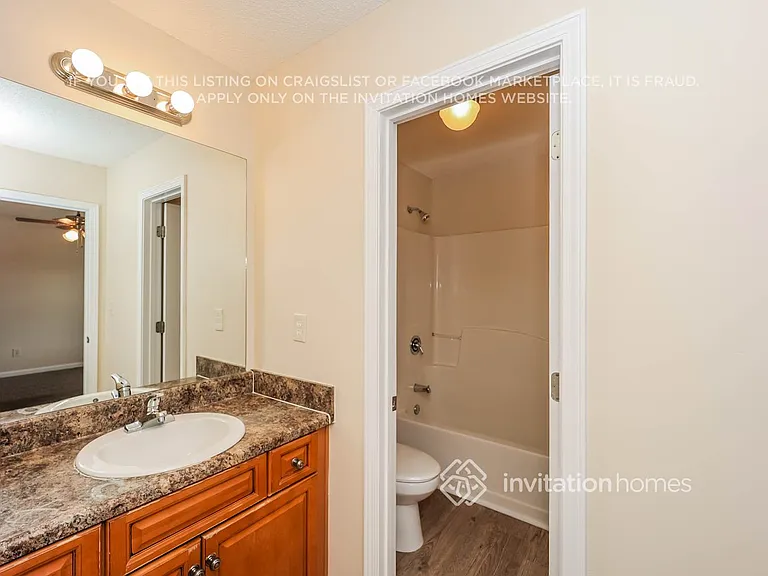 471 Charles Towne Ave — Photo 16