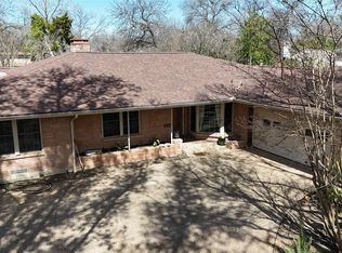 945 Blue Lake Cir, Richardson, TX 75080