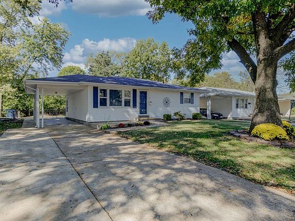 2nd image of 23 Manor Dr