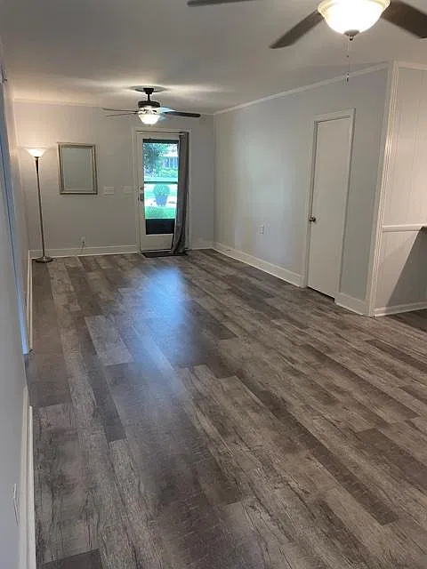 2319 Ingleside Rd — Photo 3