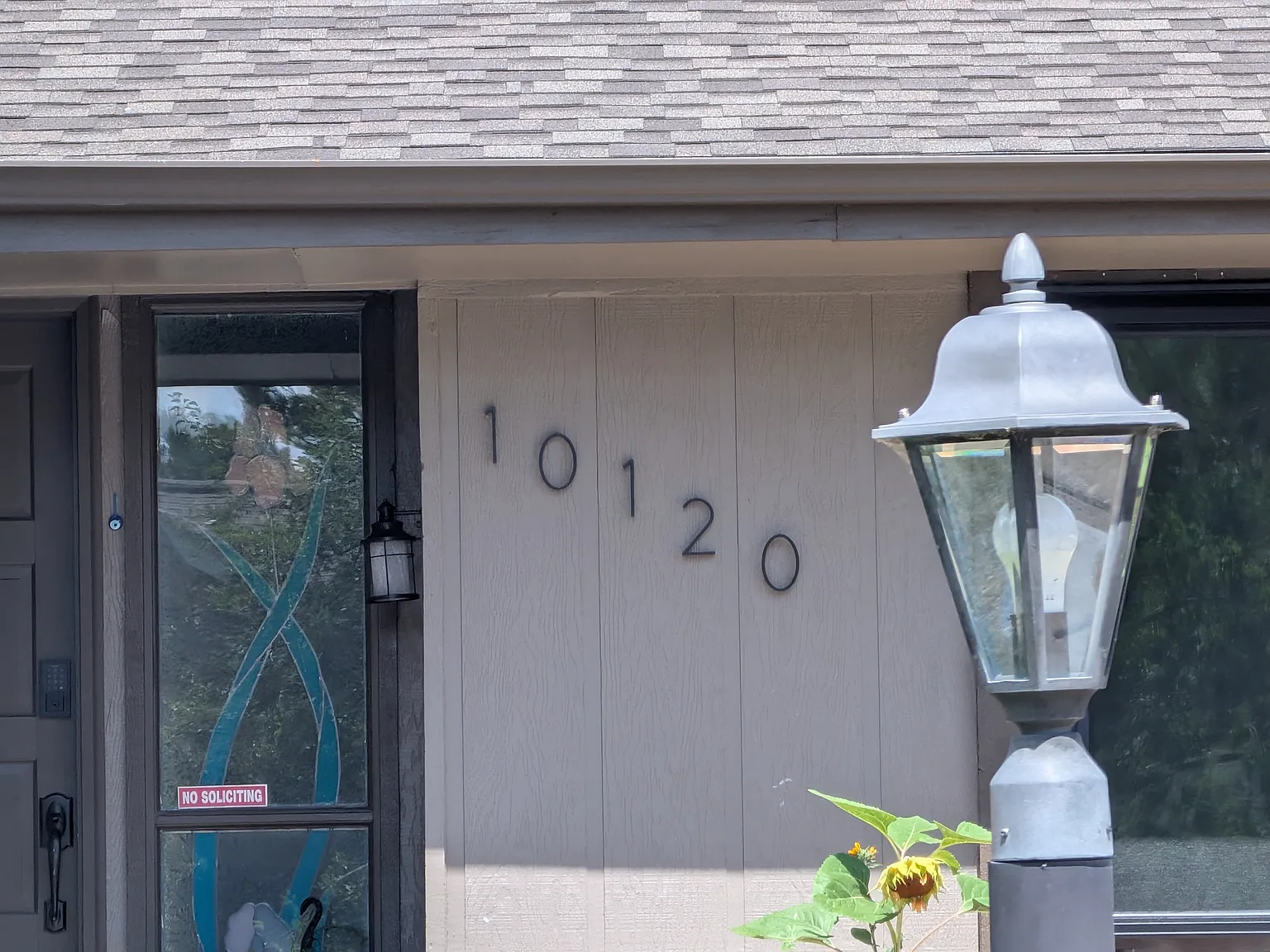 4 bed, 2654 sqft, $3,450 — Photo 2