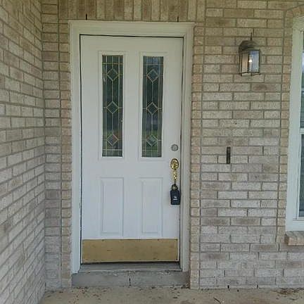 2nd image of 15702 Walnut Creek Dr