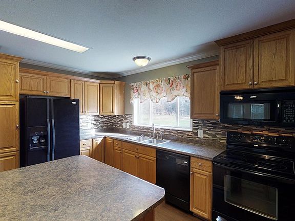 3rd image of 344 Hurricane Creek Dr