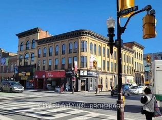 140 Simcoe St #103, Peterborough, ON K9H 2H5