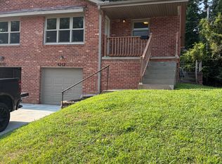 6023 Birch St, Omaha, NE 68104