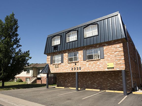 3rd image of 2335 S Race St #1025
