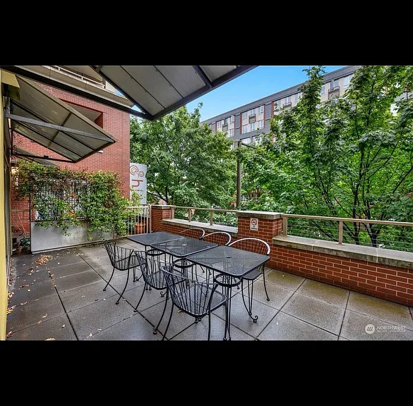 1530 NW Market St #405 — Photo 22