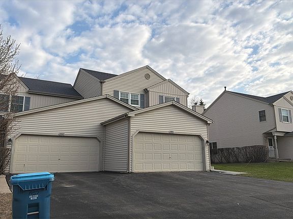 3rd image of 1953 Bayview Ln