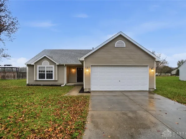7150 Country Walk Dr, Franklin, OH 45005