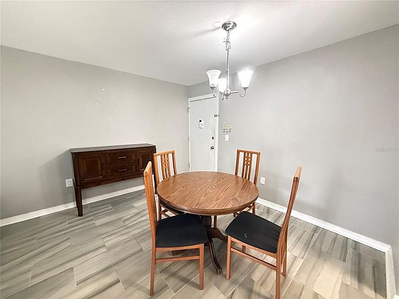 5th image of 950 Lake Destiny Rd Unit B