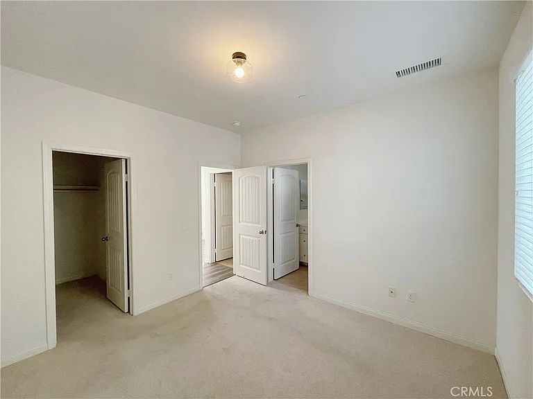 417 W Bagnall St — Photo 12