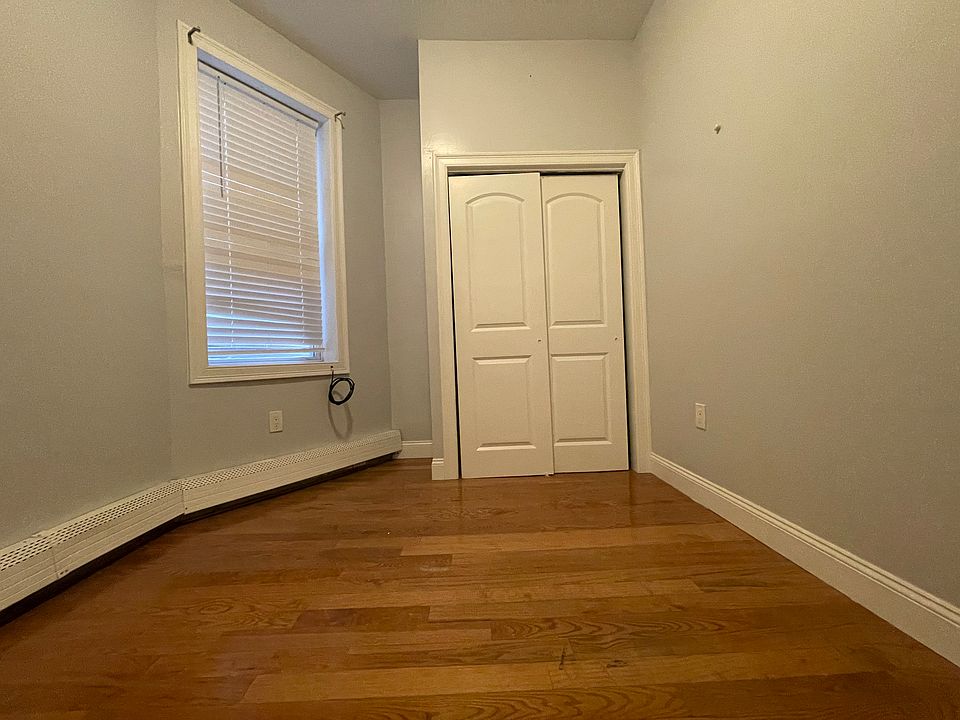 2nd image of 621 8th St #1E