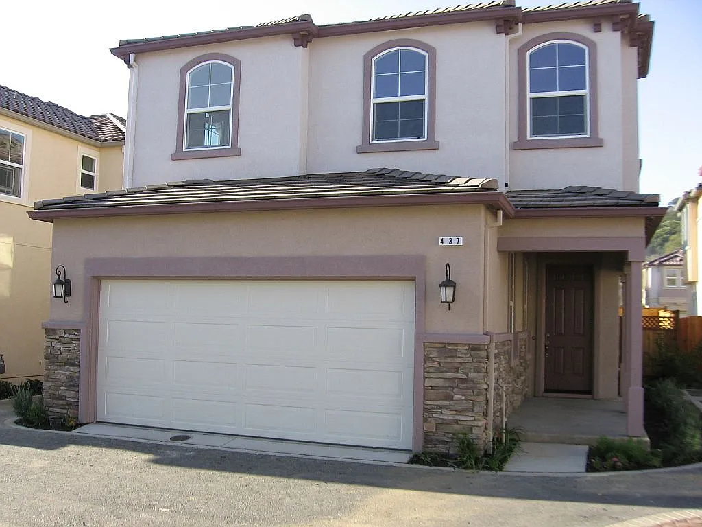 437 Carema Ct photo 1