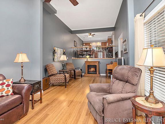 4th image of 4377 Indian Spring Dr SW #7