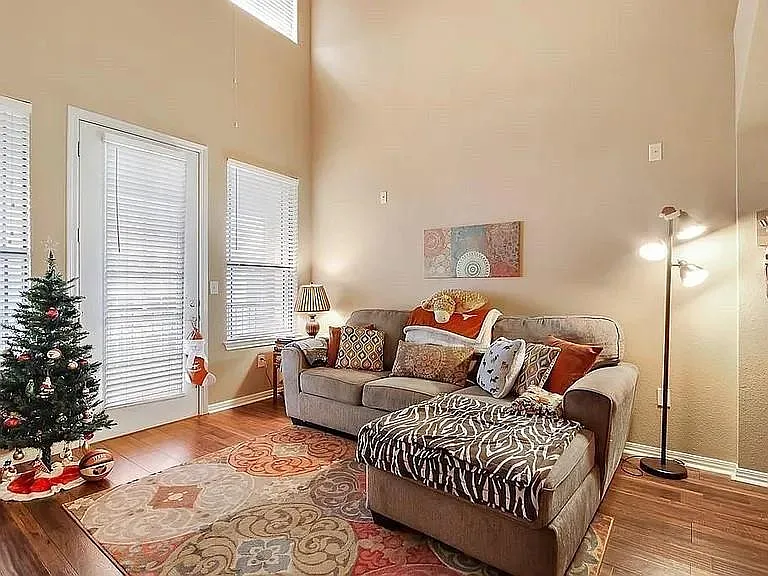 2505 San Gabriel St #605 — Photo 7