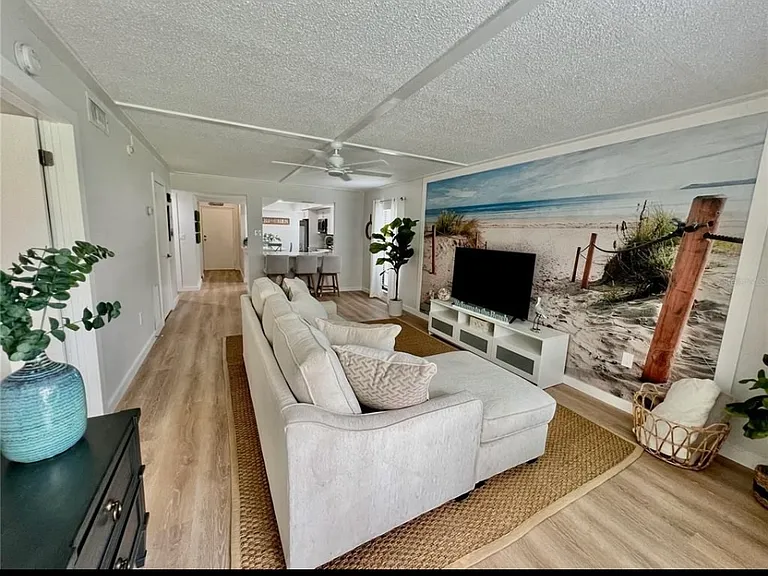 7203 Curtiss Ave #1A — Photo 3