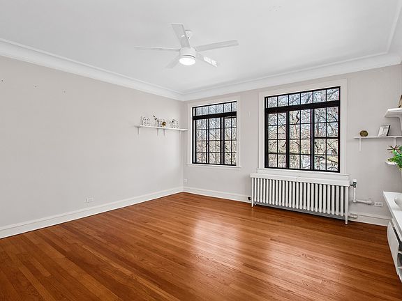 4th image of 734 Noyes St APT N3