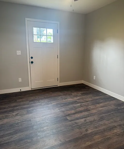 109 N Monroe St #B — Photo 9