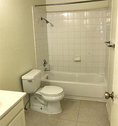 5th image of 1025 Sutton Dr APT 901
