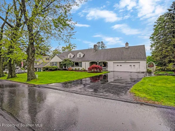 515 Colburn Ave, Clarks Summit, PA 18411
