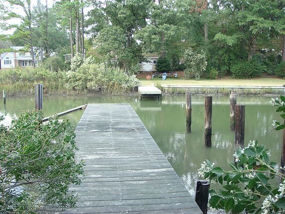 Dock