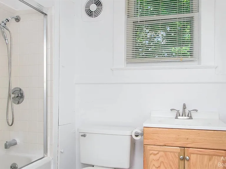 610 S Ashley St #2 — Photo 10