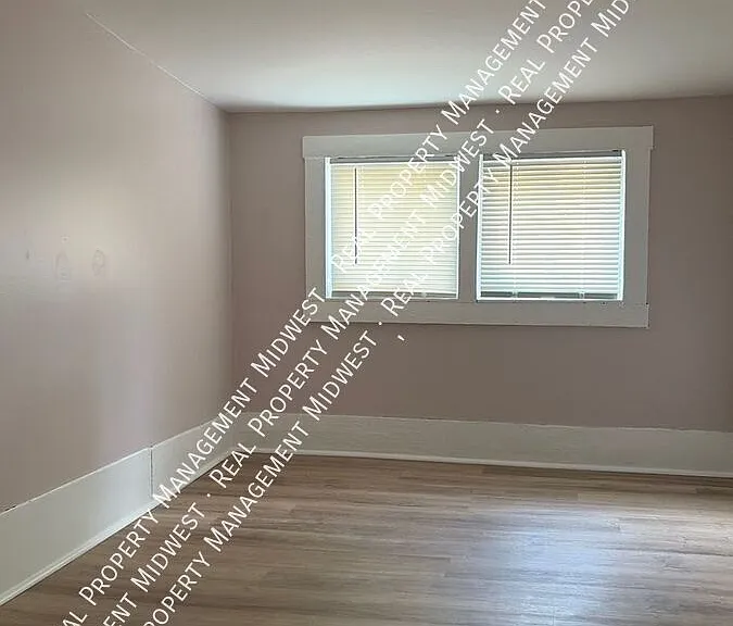 2504 Forest Home Ave — Photo 19