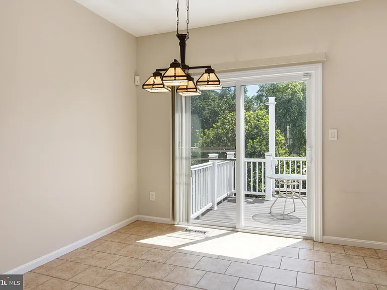 5504 Sacramento Mews Pl — Photo 13