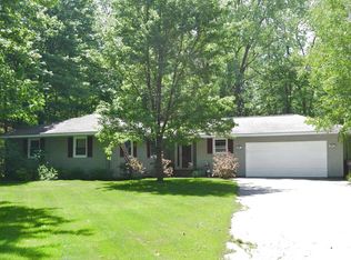 2735 N Waskevich Ln, Midland, MI 48642