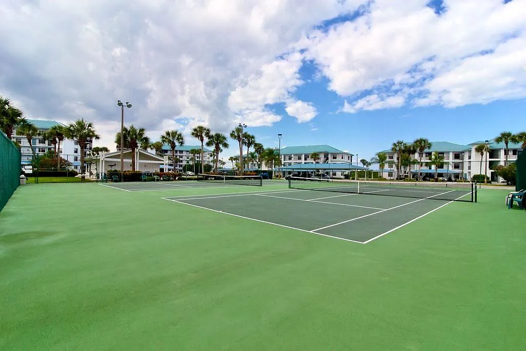 3 bed, 2200 sqft, $5,500 — Photo 4