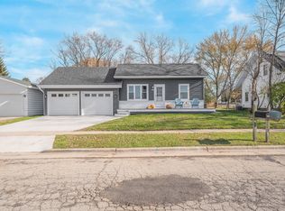 303 S 1st Ave, Winneconne, WI 54986