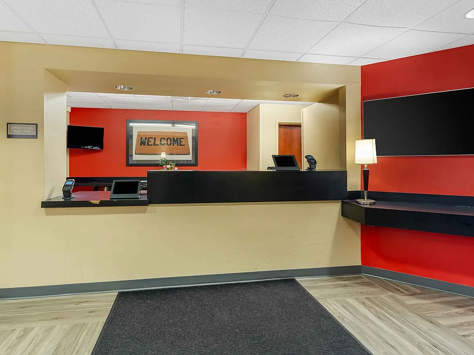 Lobby and Guest Check-in