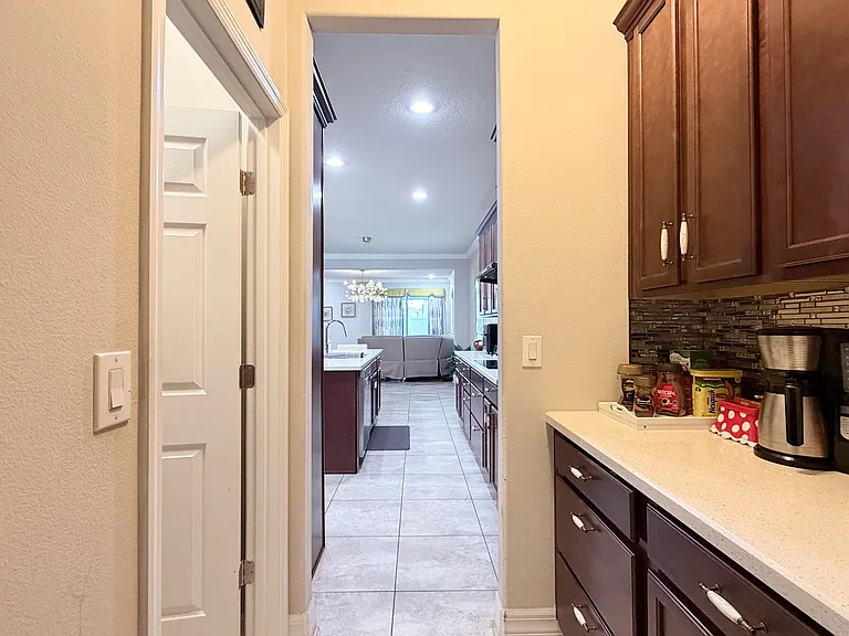 2916 Chantilly Ave — Photo 12