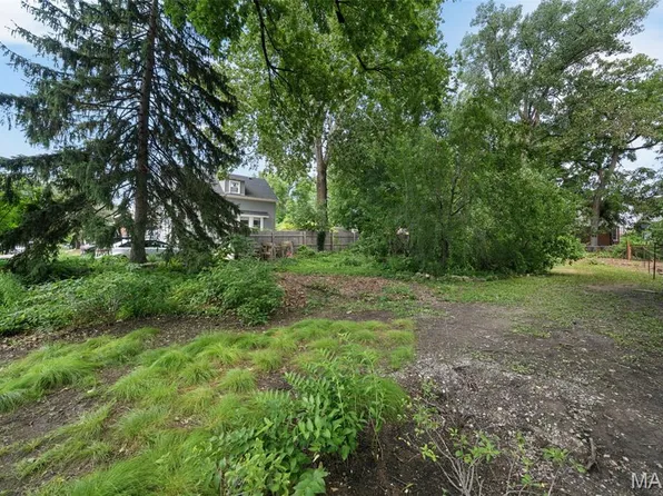 2624 Margarette Ave, Saint Louis, MO 63143