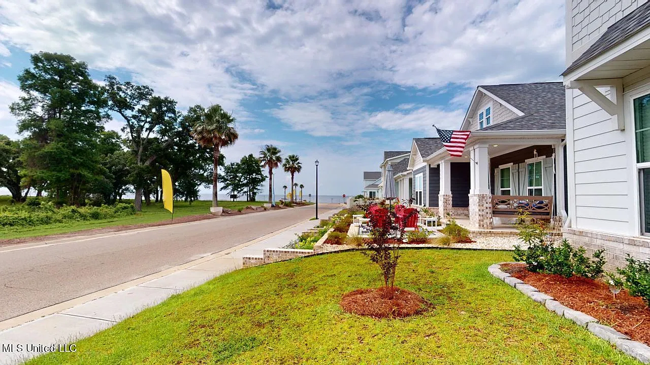 4 bed, 3.0 bath, 2525 sqft, $3,950 — Photo 1