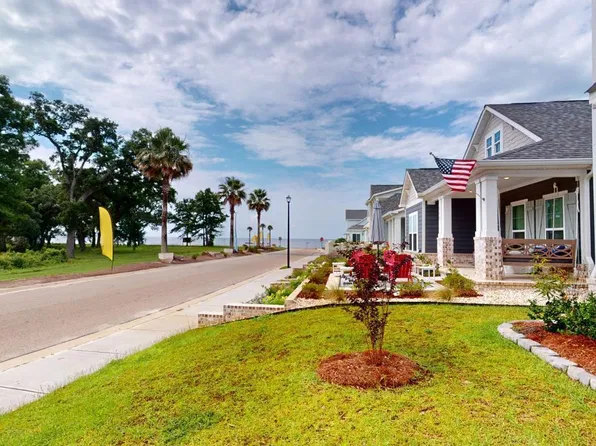 117 Grande View Dr, Biloxi, MS 39531