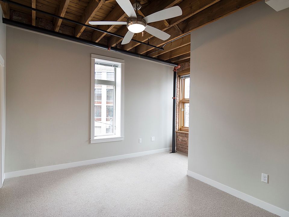 1st image of 143 N Broadway # Second Floor