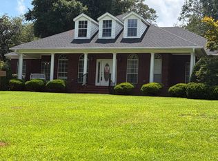 5705 Foxfire Ln, Mobile, AL 36618
