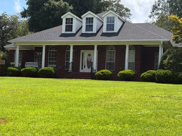 5705 Foxfire Ln, Mobile, AL 36618