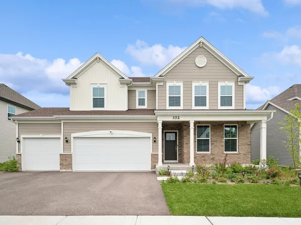 372 S Pointe Ave, South Elgin, IL 60177