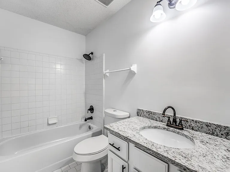 8483 Timber Creek Dr — Photo 10