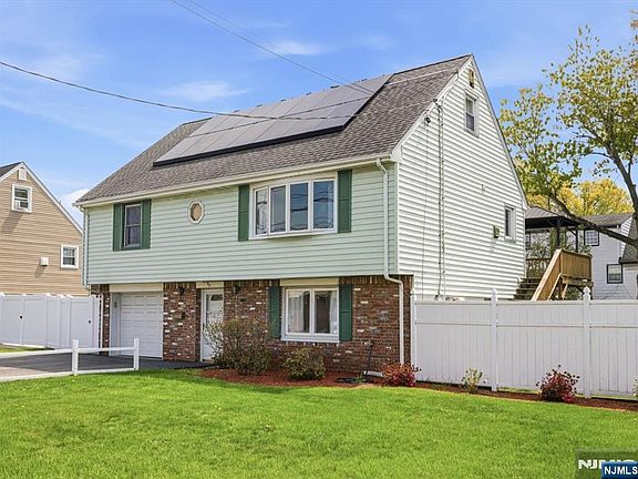 2nd image of 98 Moonachie Rd