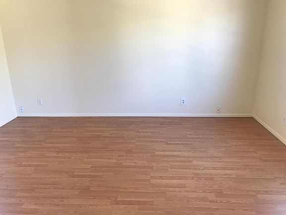 4th image of 3517 Tulane Dr NE APT 4