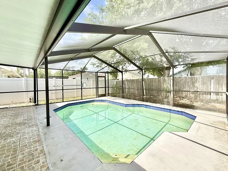 11316 Maybrook Ave — Photo 54