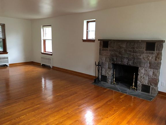 Large hardwood floor LR