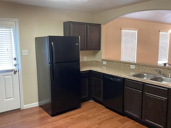2nd image of 5524 Wood Hollow Dr #0
