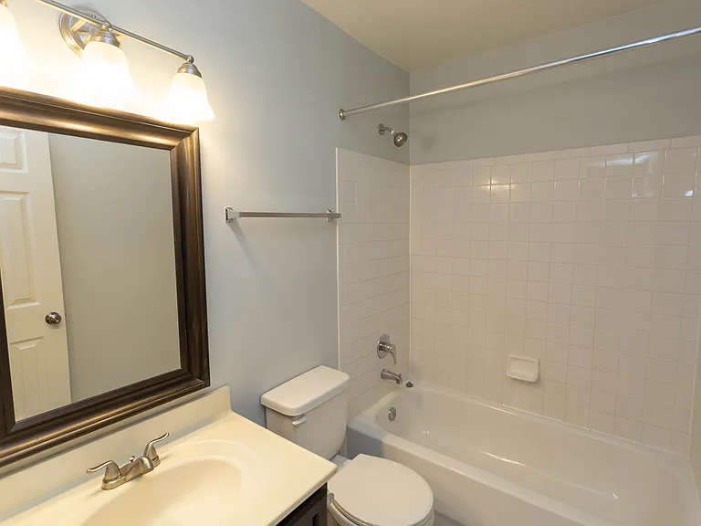 1807 Locust Grove Rd — Photo 13