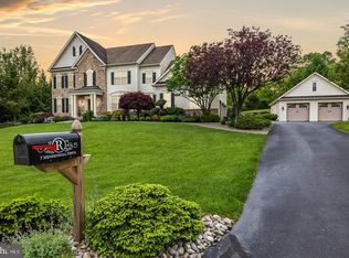 7 Mendenhall Dr, Coatesville, PA 19320