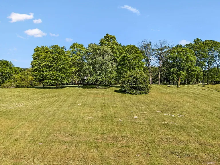 1019 Hilton Ln — Photo 6
