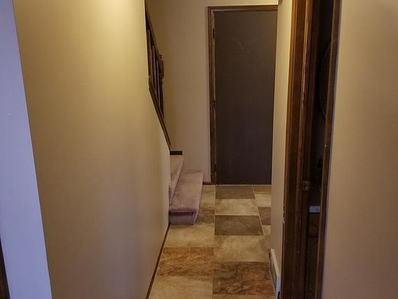 2nd image of 2110 Nottingham Dr